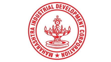 municipal corporation issued notices to 5000 establishments with unauthorized constructions in Chikhli Kudalwadi