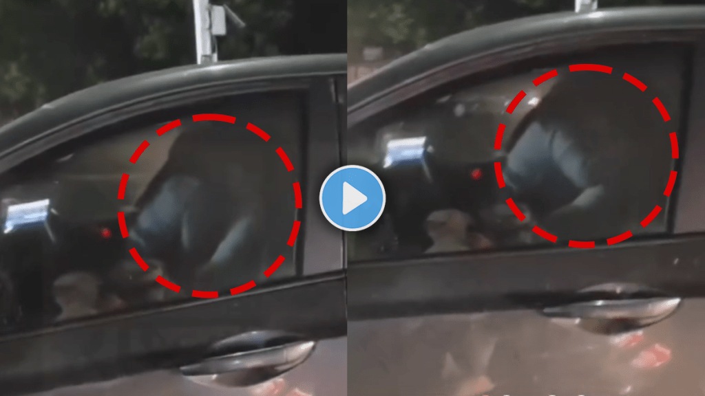 Couple romance in running car girlfriend boyfriend viral video of kissing in nagpur Couple romance in running car girlfriend boyfriend viral video of kissing in nagpur