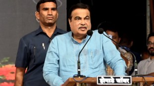 nitin gadkari gets back seat next to amit shah in lok sabha