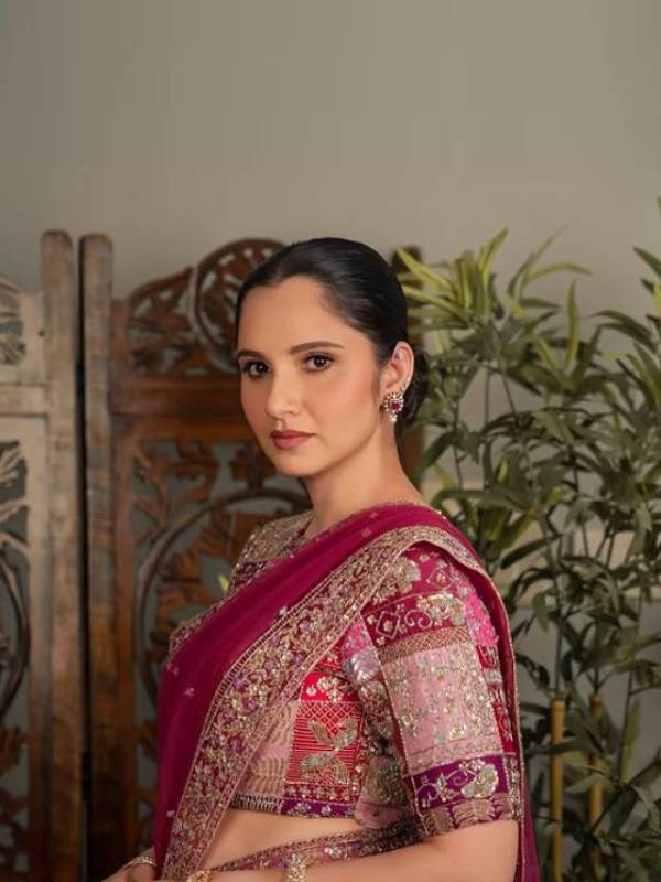 sania mirza saree look