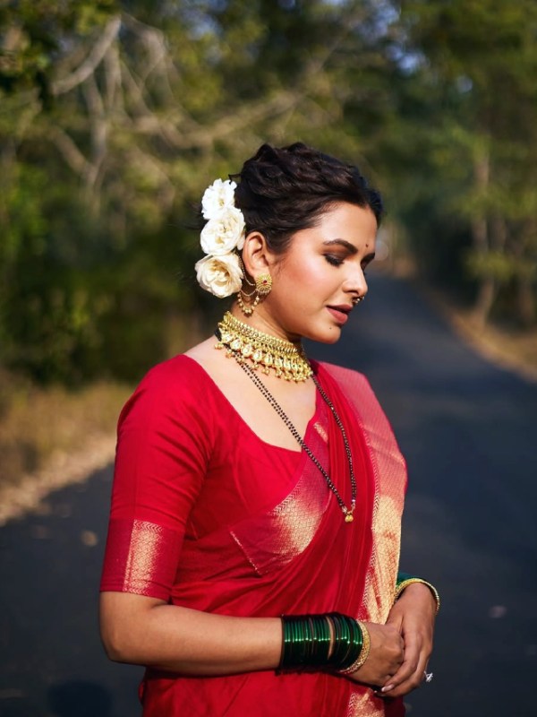 Mitali Mayekar Fussclass Dabhade Movie