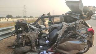 One passenger was killed and two others were injured in an accident on the highway on Saturday