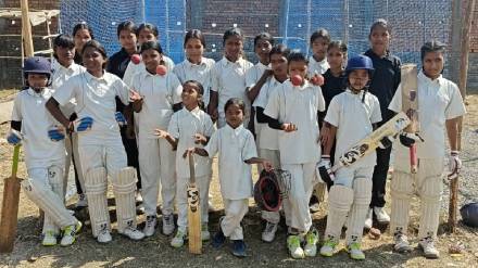 Out of school tribal girls playing good cricket nagpur