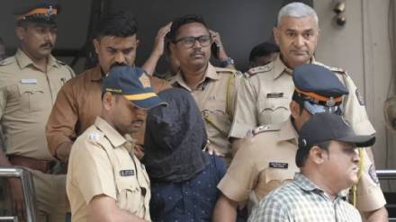 Saif ali khan attack case police custody of the accused Saif ali khan attack case police custody of the accused