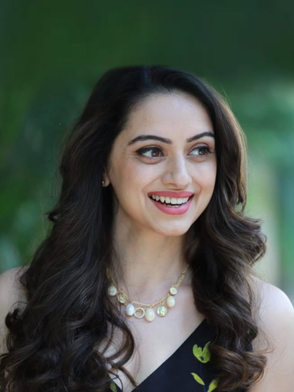 Shruti Marathe Black Gown Look