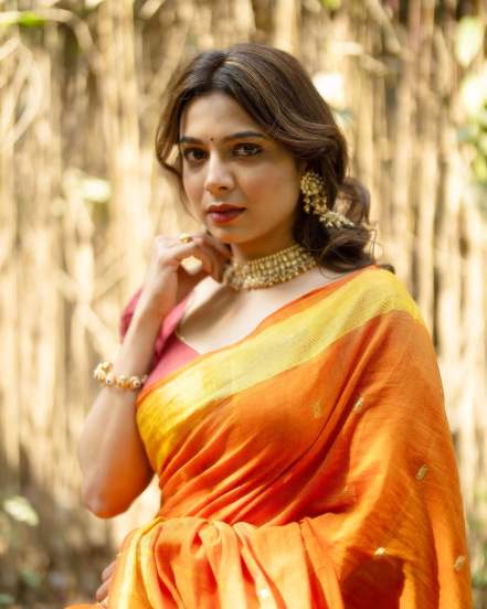 Rang Maza Vegala fame actress Anaghaa Atul shares pictures of her traditional look from shivani sonar wedding on social media