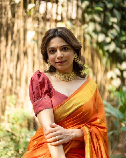 Rang Maza Vegala fame actress Anaghaa Atul shares pictures of her traditional look from shivani sonar wedding on social media