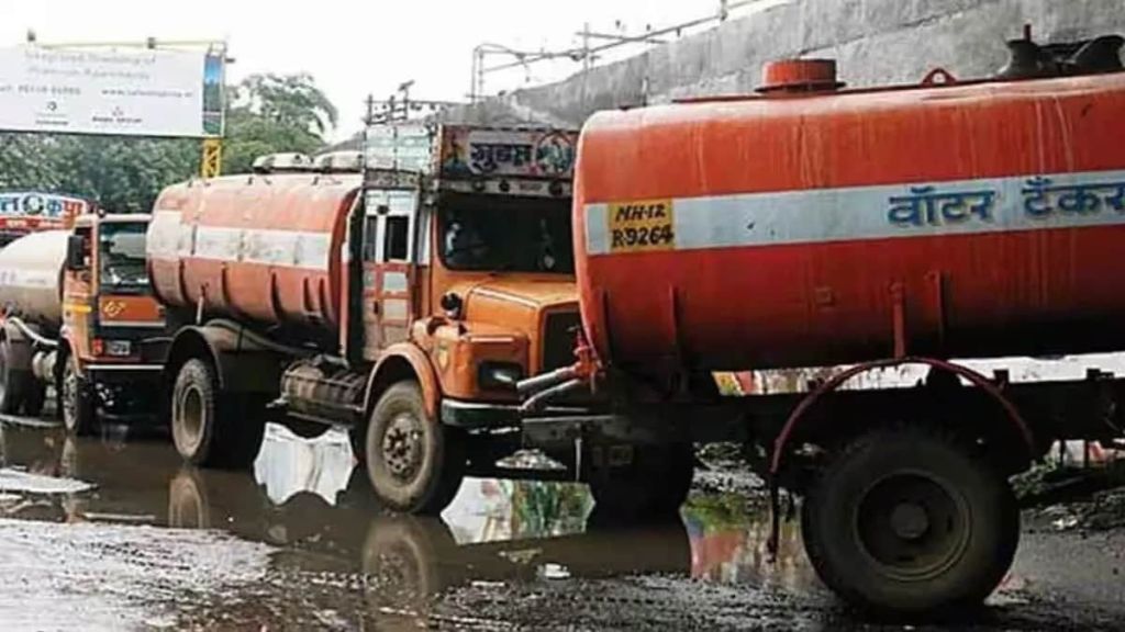 Pune Municipal Corporation has decided to make it mandatory for tanker drivers to obtain license Pune Municipal Corporation has decided to make it mandatory for tanker drivers to obtain license