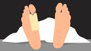 two wheeler driver died in Akola on Tuesday after his throat was cut by nylon manja