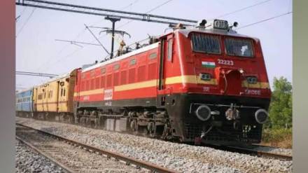 Government employees can now travel under LTC on 385 premium trains