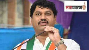 bjp devendra fadnavis stand on dhananjay munde resignation as minister post
