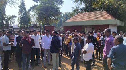 Workers protest at Clarion Drugs factory over safety issues