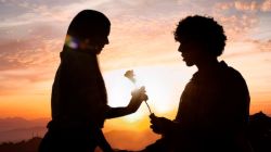 Love Astrology : व्हॅलेंटाईन डे ला सिंगल लोक होतील मिंगल, ‘या’ सहा राशीच्या लोकांना मिळेल खरं प्रेम