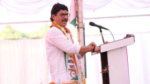 Dhananjay Munde, Bell's Palsy Image