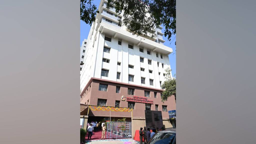 Ashish Shelar inaugurated newly expanded Khurshedji Behramji Bhabha Hospital in Bandra on Wednesday Ashish Shelar inaugurated newly expanded Khurshedji Behramji Bhabha Hospital in Bandra on Wednesday