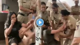 The accused was kicked by a woman policeman