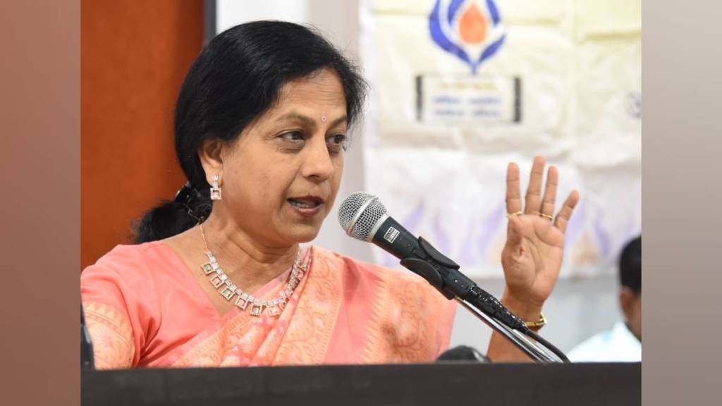 Dr shubha sathe author of Shri sakhi rajni maharani Yesubai made a major statement about Savarkar