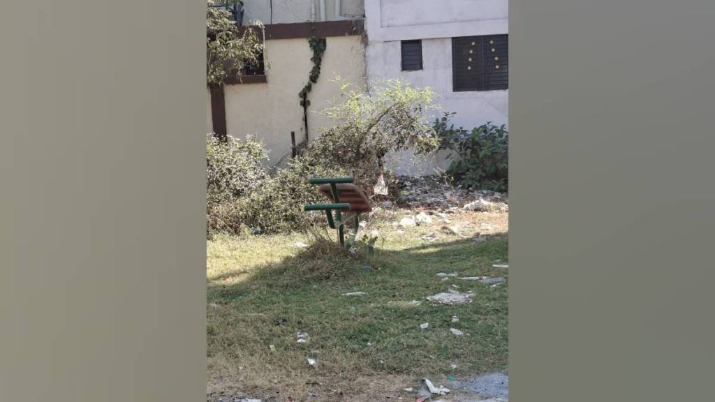 nagpur amid Punes abuse case security is demanded at rajaram society garden due to rising anti social activity