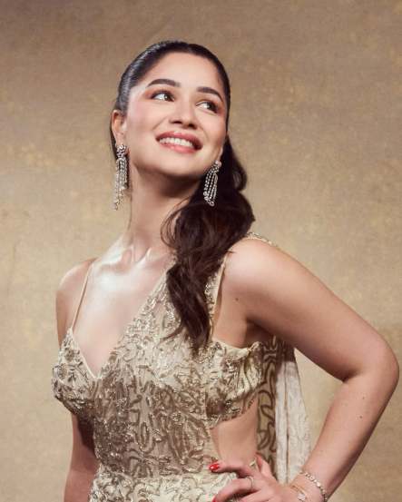 Sara Tendulkar Glamours Instagram pictures