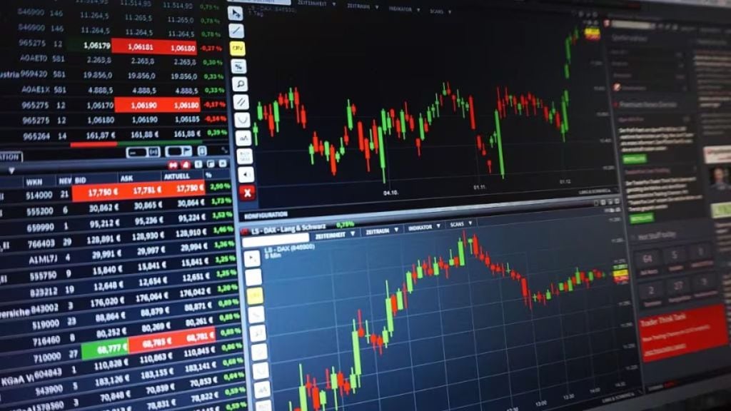 Stock Market Rises Amid Import Duty Uncertainty Nifty Remains Unsteady