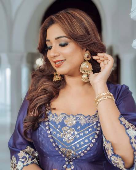 Shreya Ghoshal shares pictures in blue lehenga with floral jacket on social media