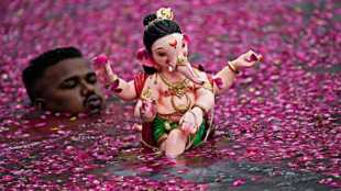 Ganesh Visarjan 2025 rules Maharashtra bans natural water immersion for small pop ganesh idols vsd