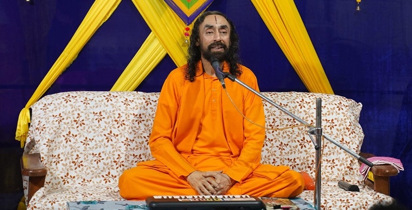 Swami Mukundananda