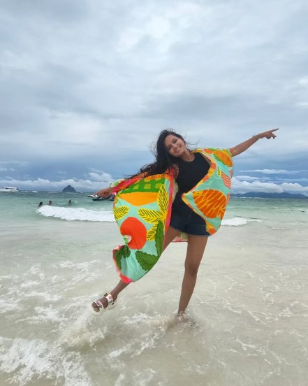 prathamesh parab and his wife kshitija enjoying in thailand