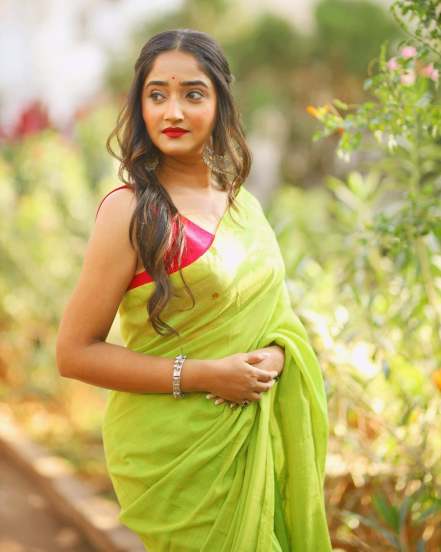 Aditi Dravid Mohit Limaye Engagement Photos