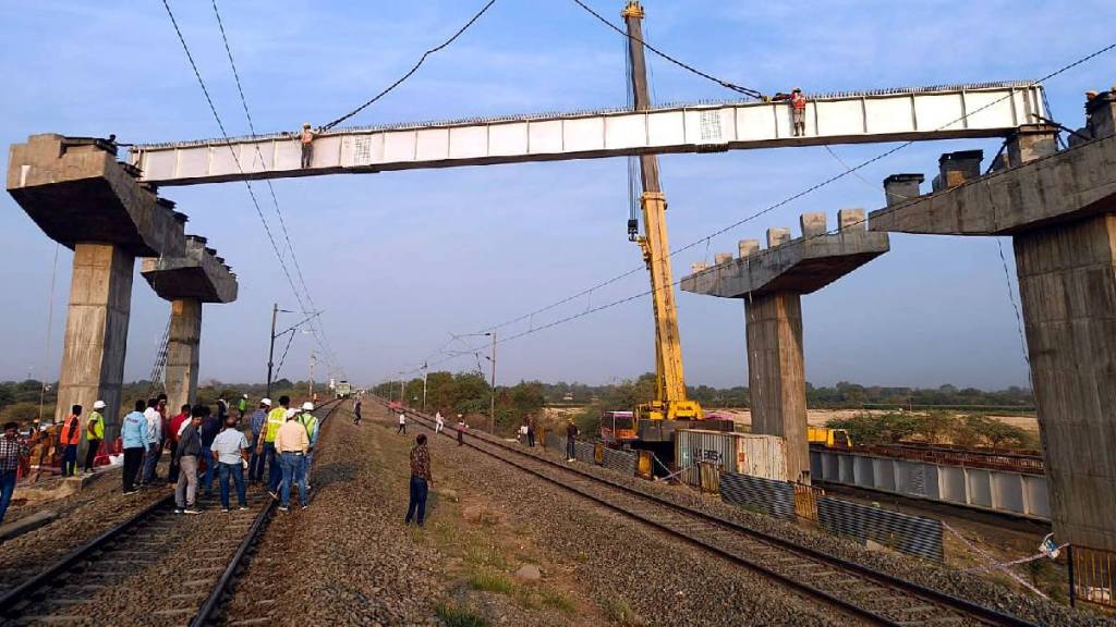 Jalgaon bypass highway work in progress monsoon central railway western railway Jalgaon bypass highway work in progress monsoon central railway western railway
