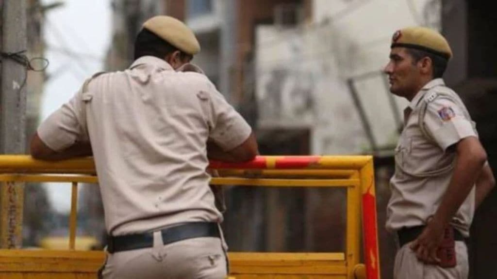 14-year-old girl raped after she gets off train to find father