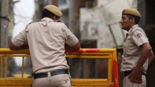 14-year-old girl raped after she gets off train to find father