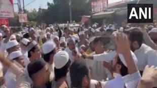 Tense standoff between Police, Namazis at Moradabad Eidgah