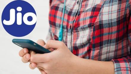 Jio prepaid plans under Rs 300: Top picks for budget friendly recharges Jio prepaid plans under Rs 300: Top picks for budget friendly recharges