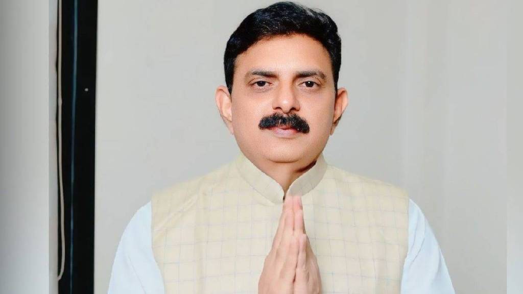 silk farming rises near Solapur Minister sanjay Savkare plans meeting to start procurement center