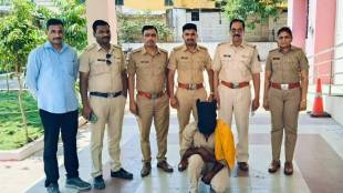 umarkheed bus stand bus driver lured minor girl took her to nagpur and raped her