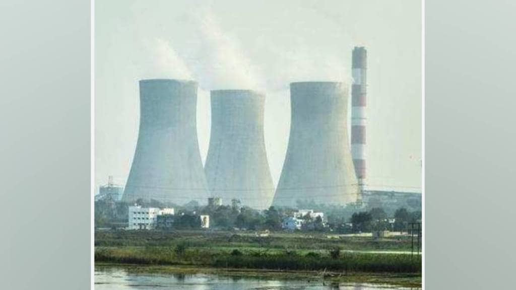 environmentalists oppose Koradi 660 mw project while government directs immediate implementation causing tensions