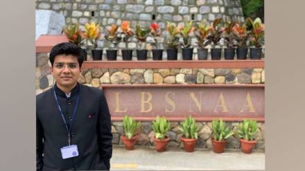 seven months after being found guilty in cow distribution scam Shubham gupta was reassigned to Vidarbha