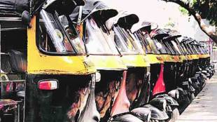 Rickshaw drivers, Kalyan railway station,