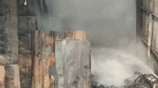 massive fire at scrap godown in satara caused a Rs 10 lakh loss