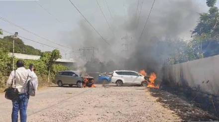 two vehicles caught fire in cidco parking lot but the fire brigade quickly contained in