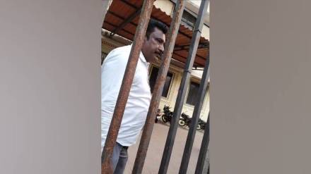 suspend bhagwan patil head of hawker squad in kalyan east organizations knowledgeable citizens demand from commissioner
