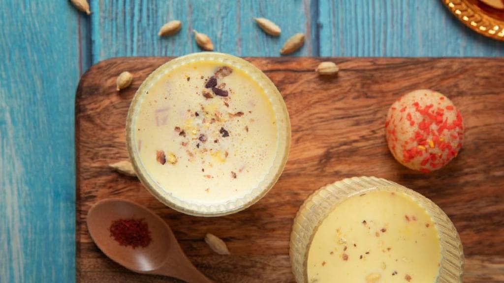 Holi Special Recipe How to make thandai at home for holi 2025 recipe in marathi Holi Special Recipe How to make thandai at home for holi 2025 recipe in marathi