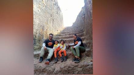 Presha and Reshvi Kadam, who are wandering around the forts