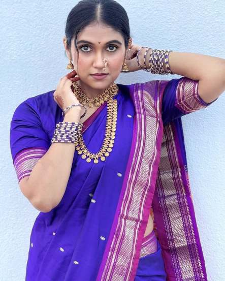 Rinku Rajguru Brown Banarasi Saree Look