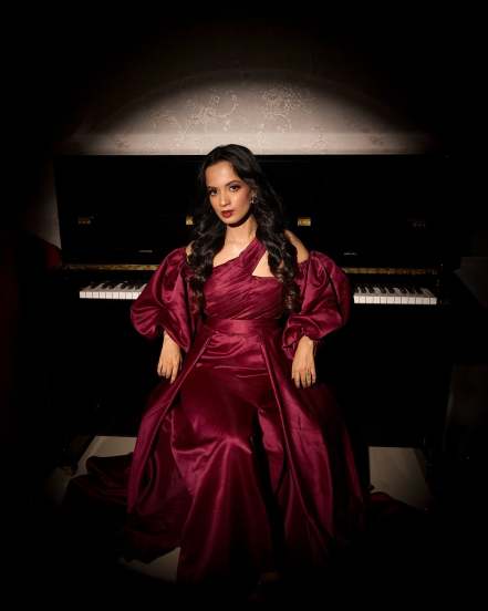 ketaki mategaonkar new photoshoot with mic (1)