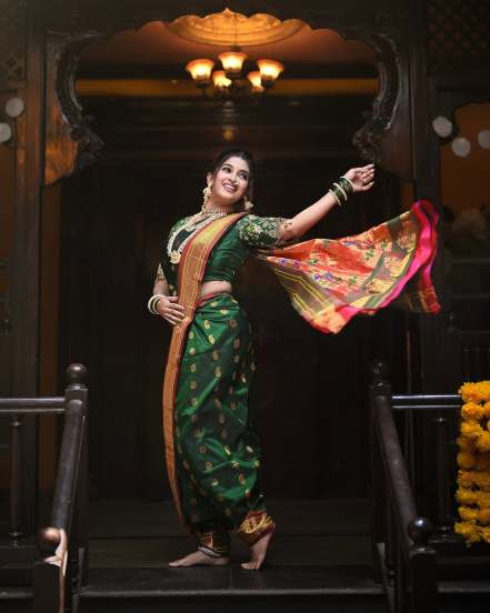 Dhanashri Kadgaonkar gudhi padwa look