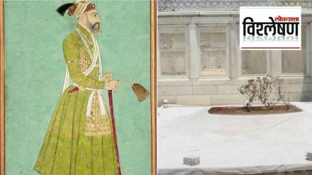 The grave of Aurangzeb