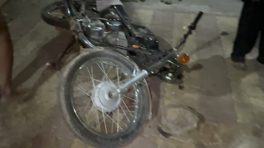 पिंपरी-चिंचवडमध्ये वाहन तोडफोडीचे सत्र सुरूच; मोशीत तीन वाहनांची तोडफोड (लोकसत्ता टीम)