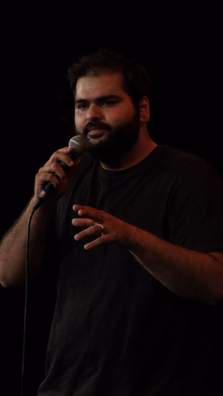 Kunal kamra education, property and career